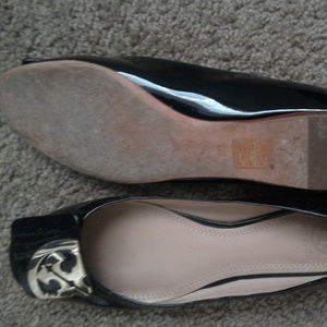 like New*******Limited Tory Burch flat
